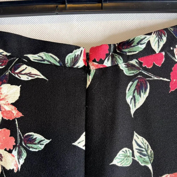Van Heusen Black Floral Midi Skirt Plus Size 16 - Picture 4 of 8